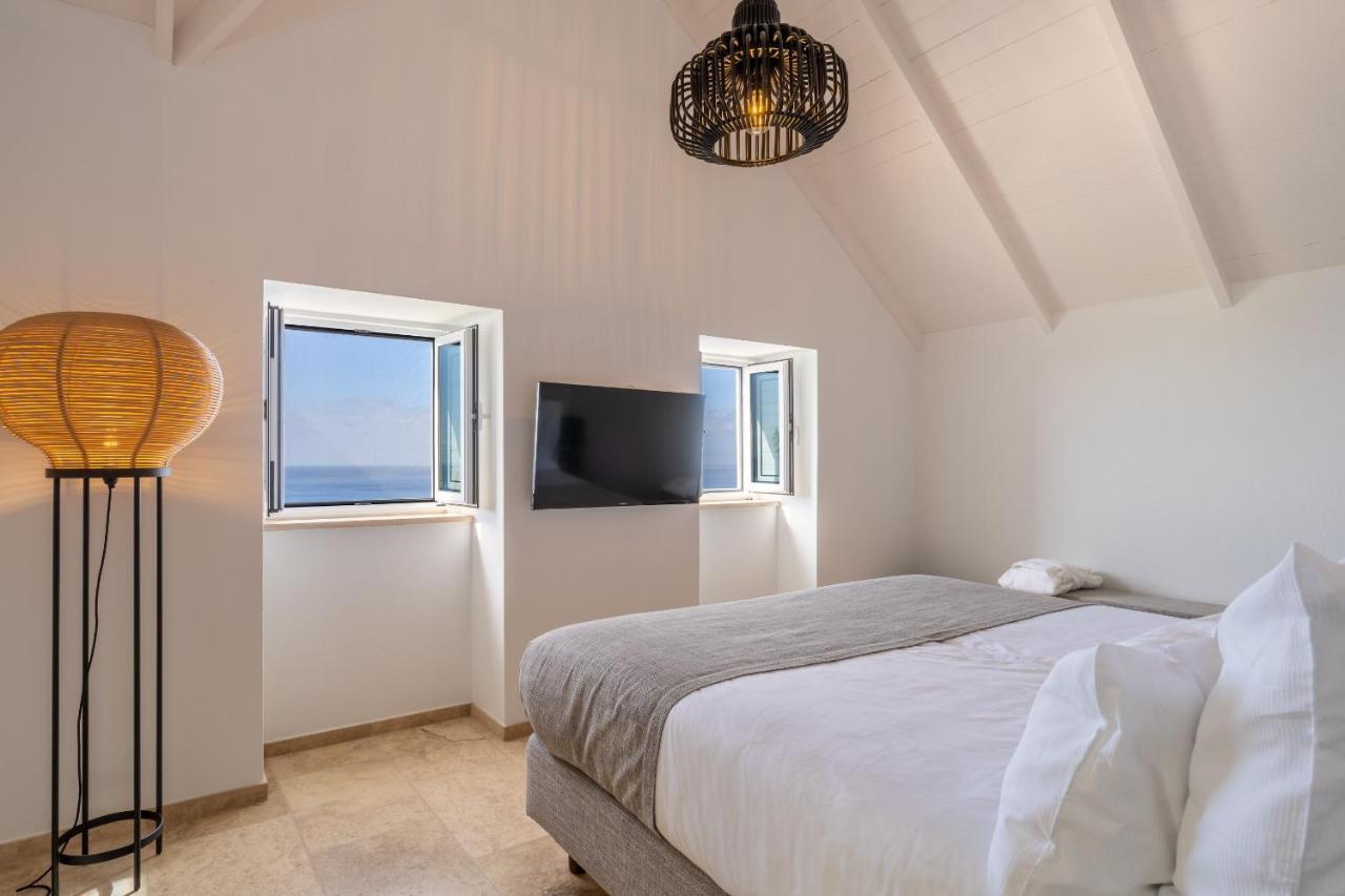 Отель Escarpa - The Madeira Hideaway Понта-ду-Сол Экстерьер фото