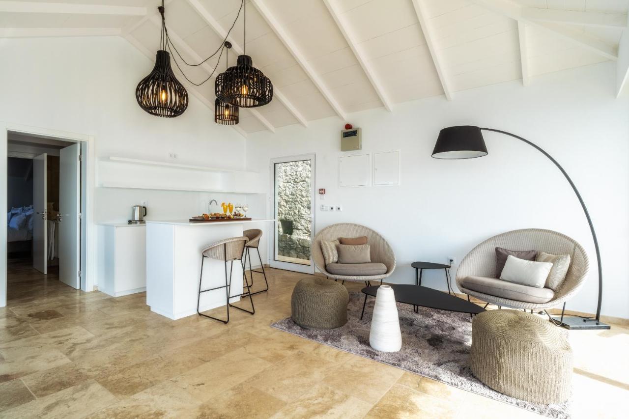 Отель Escarpa - The Madeira Hideaway Понта-ду-Сол Экстерьер фото