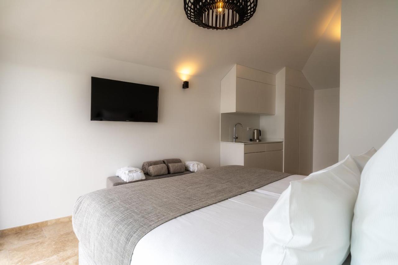 Отель Escarpa - The Madeira Hideaway Понта-ду-Сол Экстерьер фото